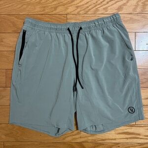 Vuori Men's Mint Green Athletic Drawstring Shorts Medium